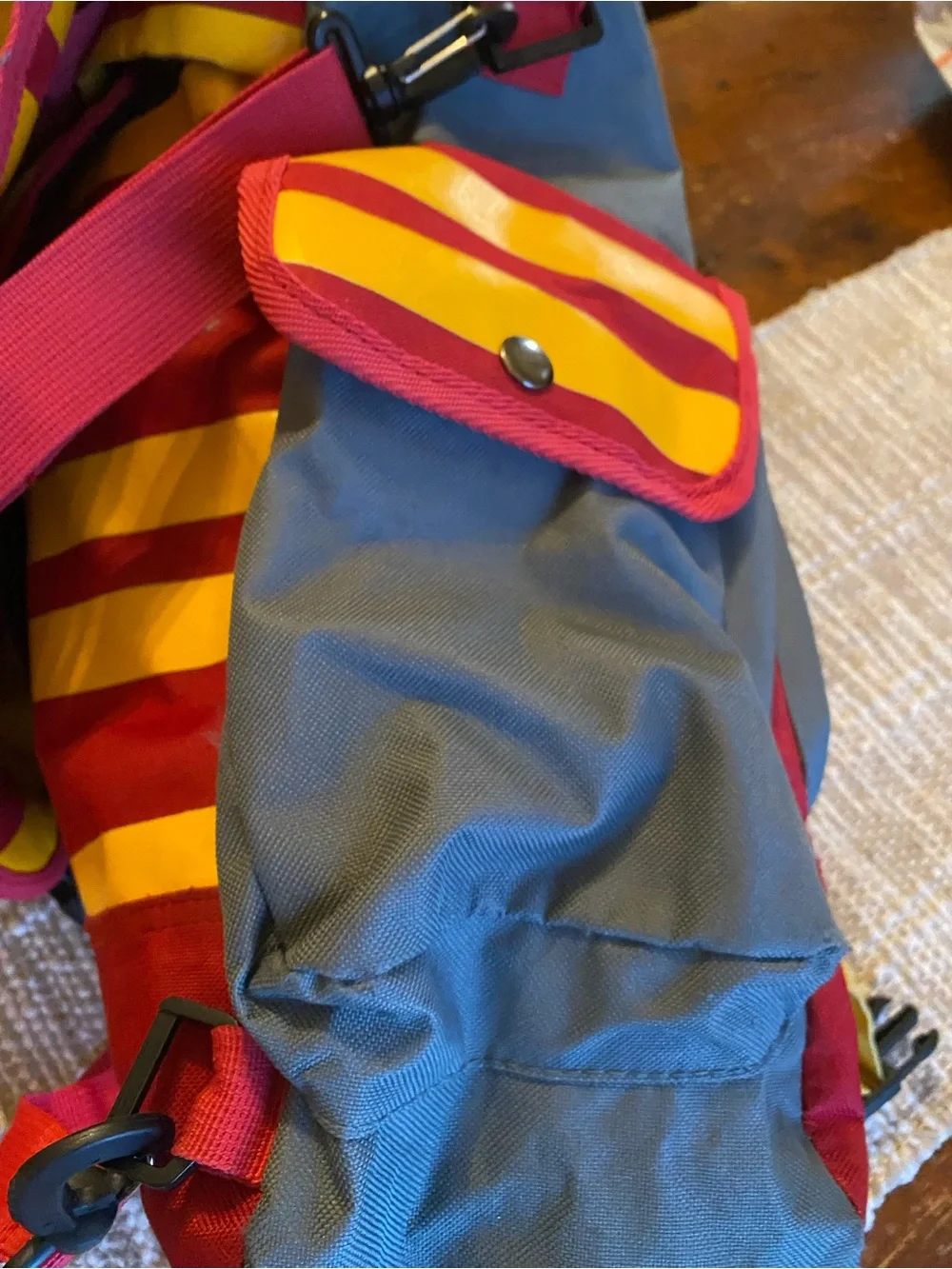 Warner Bros. Kids Backpack - Red & Yellow Hogwarts Crest